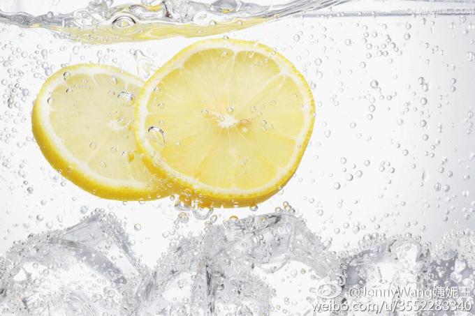 High Efficiency Carbonated Drink / Soda Water Filling Machine For Pulp Filling 3-In-1 3