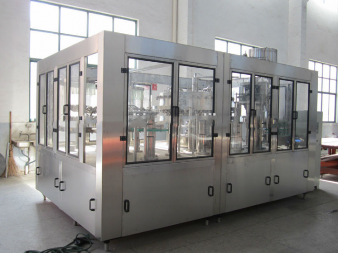 High Rate Carbonated Soft Drink Filling Machine / CSD Bottling Machine For Beverage Filling 0