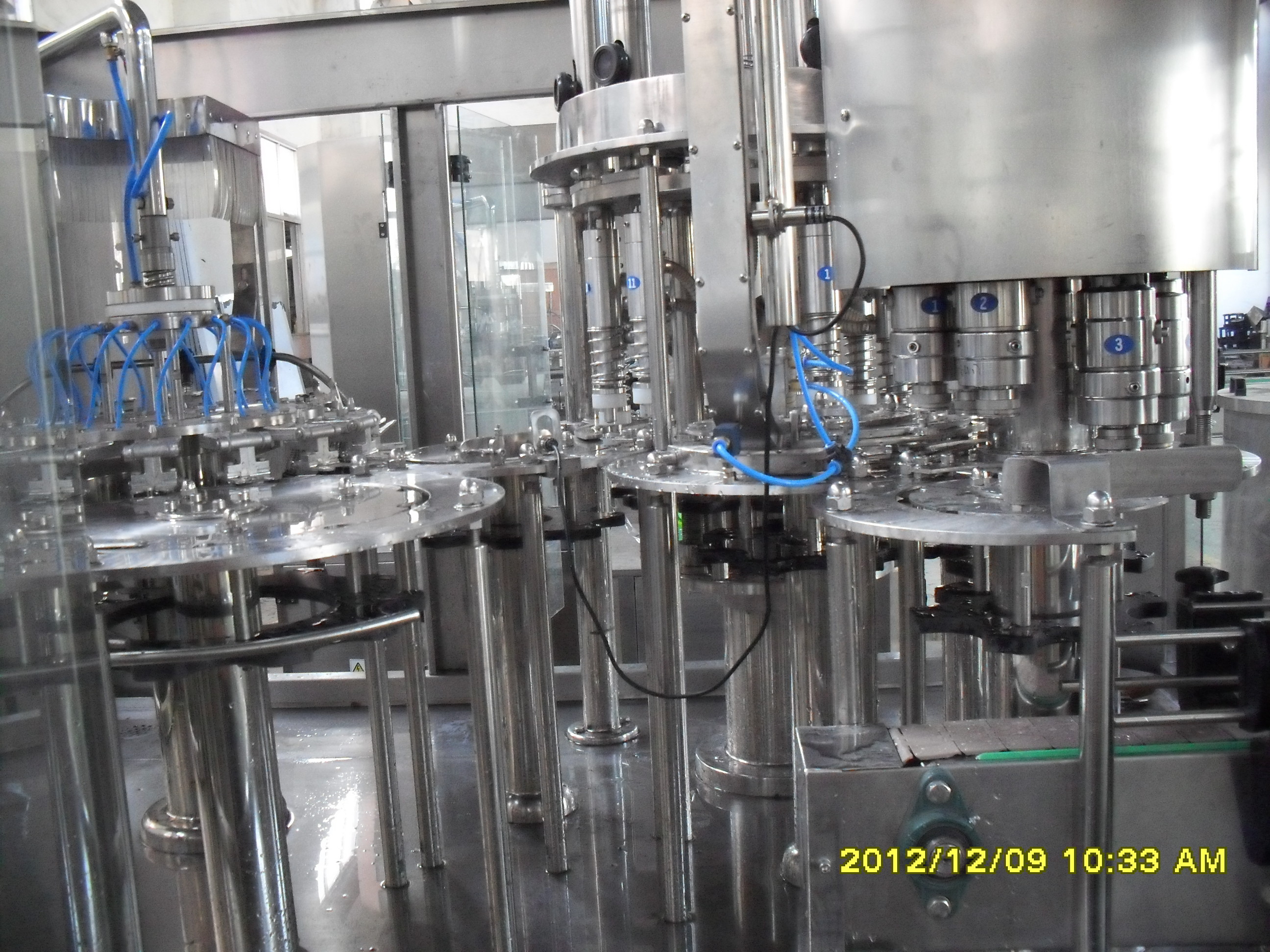 3 In 1 Monoblock Hot Milk Filling Machine 4000 - 6000 BPH Bottle Filling Equipment