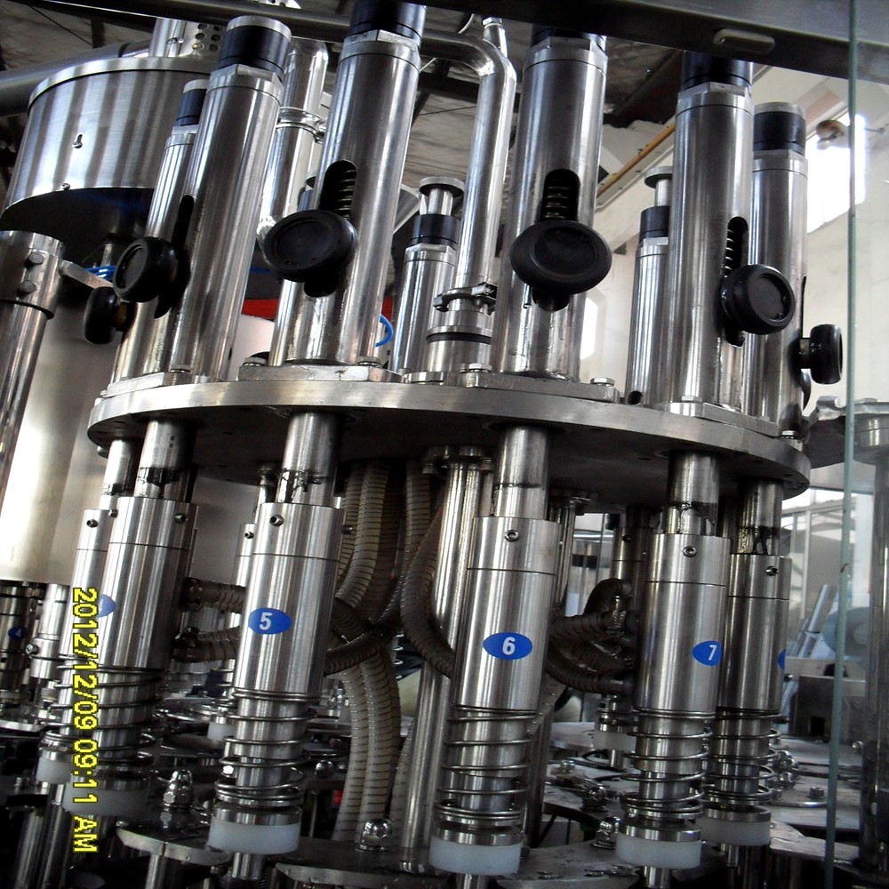 Green Tea Plastic Bottle Making Cap Sealing Machine With Easy Maintenance